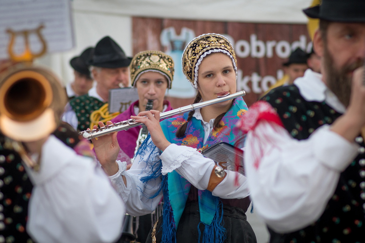 Mengeška godba na Oktoberfestu Porsche Maribor